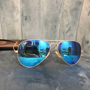 Ray-Ban Accessories - Ray-Ban Aviator Blue Flash Sunglasses Ray-Ban Accessories - Ray-Ban Aviator Blue Flash Sunglasses